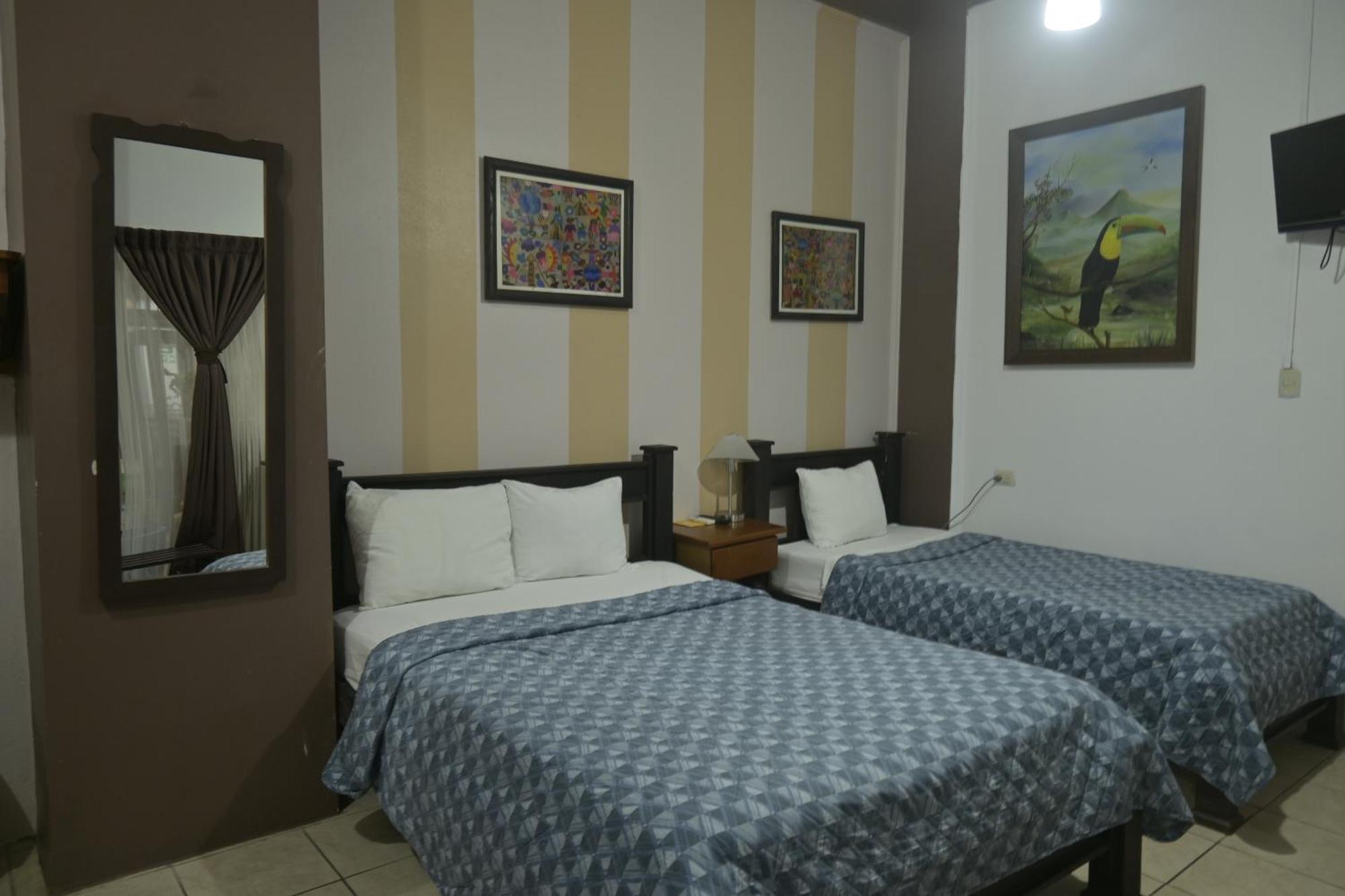 Hotel Colinas 3*