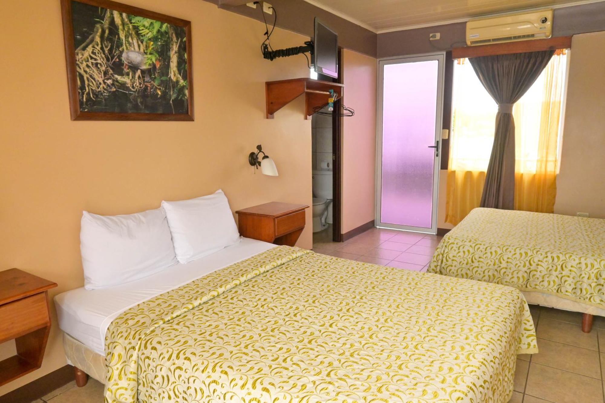 Hotel Colinas 3*